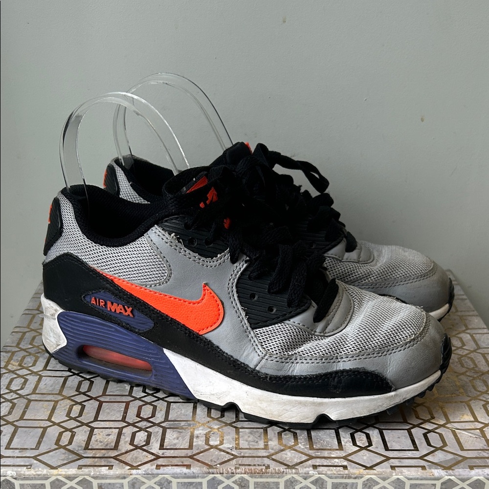 Nike Air Max 90 Wolf Grey Sneakers Youth size 5Y